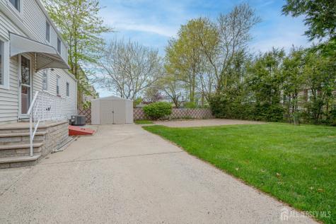 32 Lincoln Avenue Colonia NJ 07067