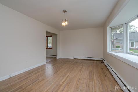 32 Lincoln Avenue Colonia NJ 07067