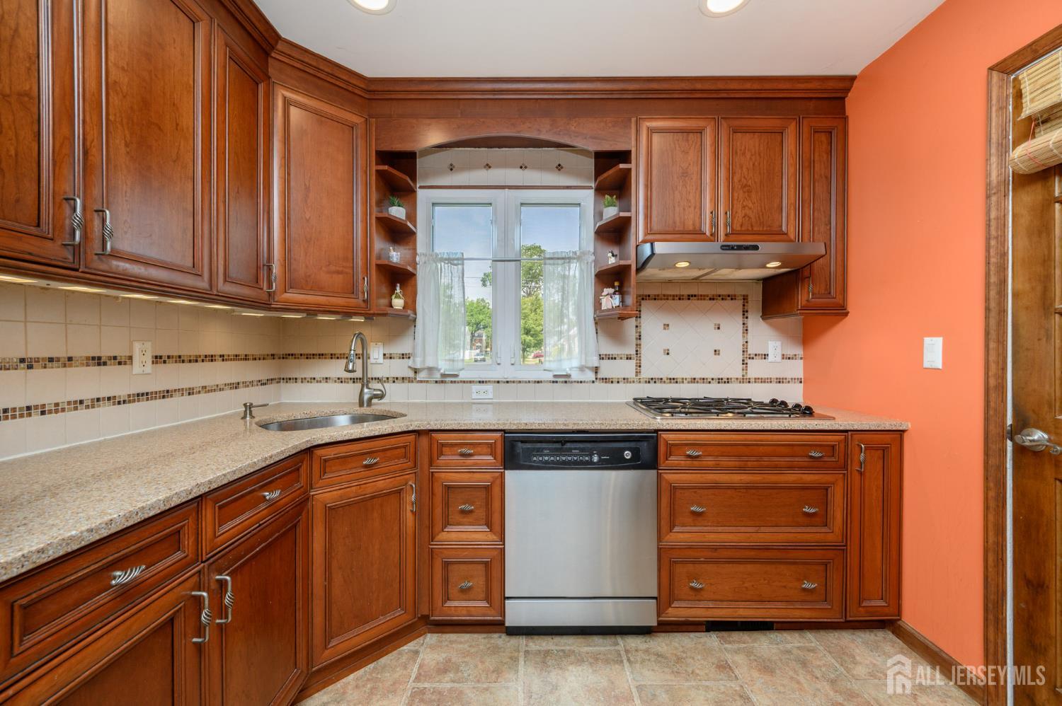 230 Jones Place Rahway NJ 07065