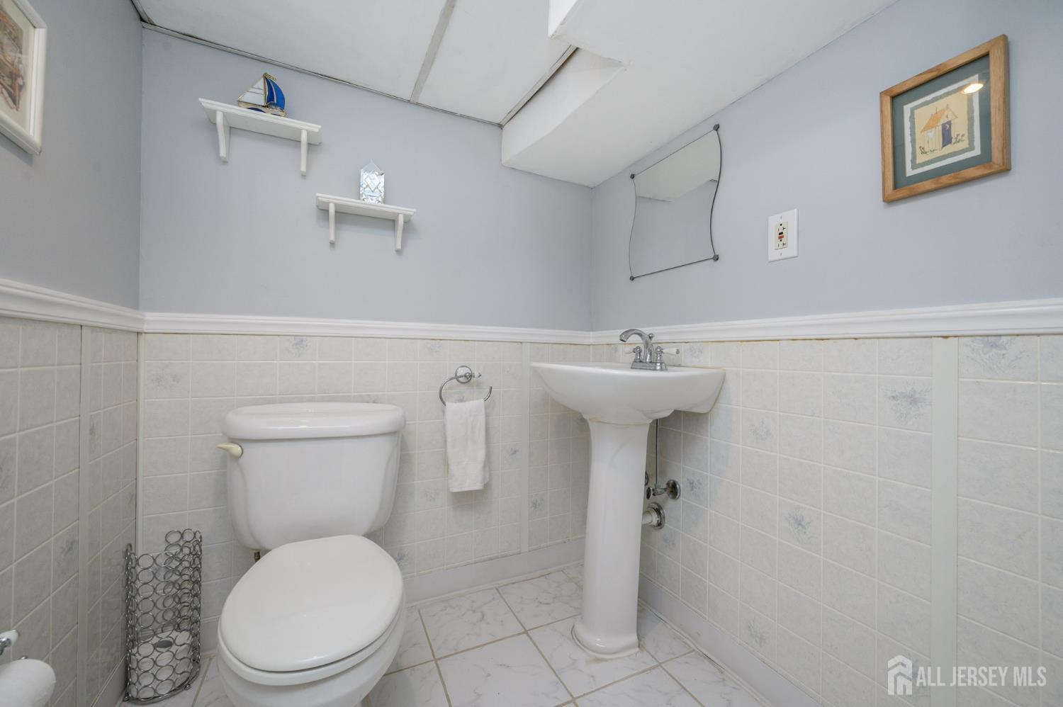 230 Jones Place Rahway NJ 07065