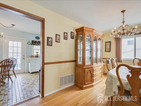 38 Karen Place Edison NJ 08817