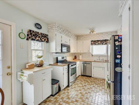 38 Karen Place Edison NJ 08817