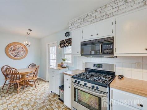 38 Karen Place Edison NJ 08817