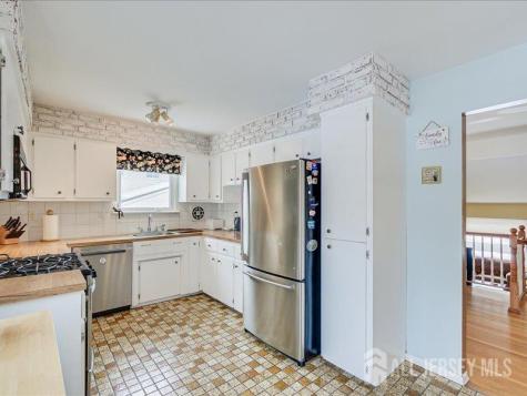 38 Karen Place Edison NJ 08817