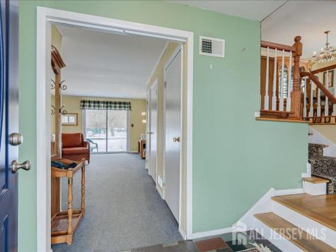 38 Karen Place Edison NJ 08817