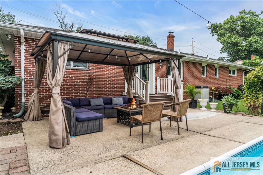 158 Hardenburg Lane East Brunswick NJ 08816