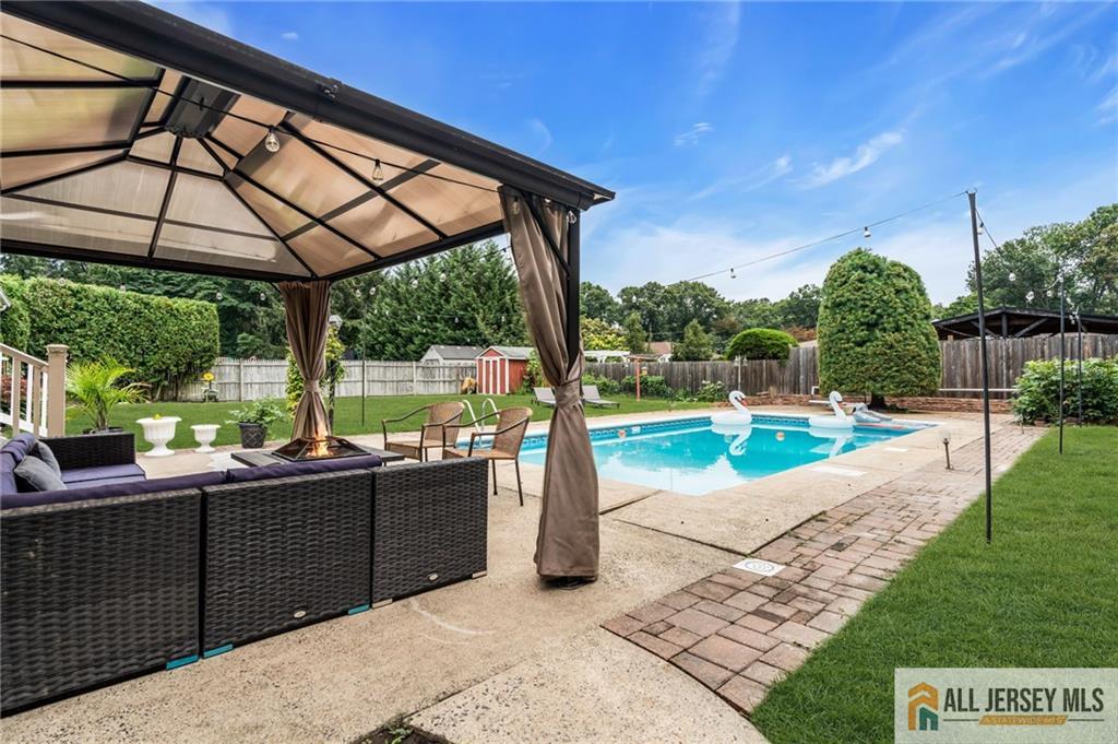 158 Hardenburg Lane East Brunswick NJ 08816