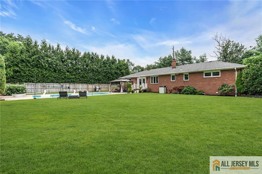 158 Hardenburg Lane East Brunswick NJ 08816