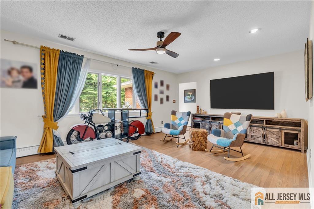 158 Hardenburg Lane East Brunswick NJ 08816