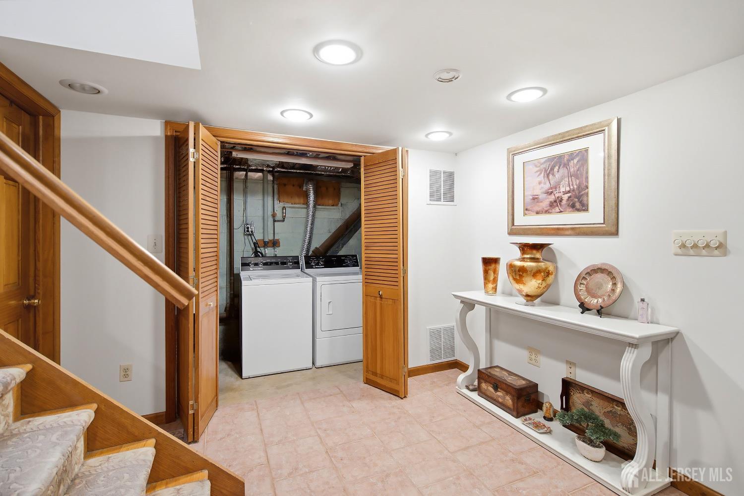 1 Beech Court East Brunswick NJ 08816