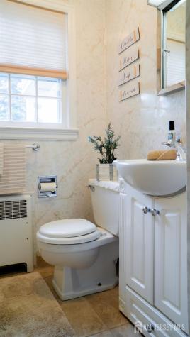 33 Lancaster Road Colonia NJ 07067