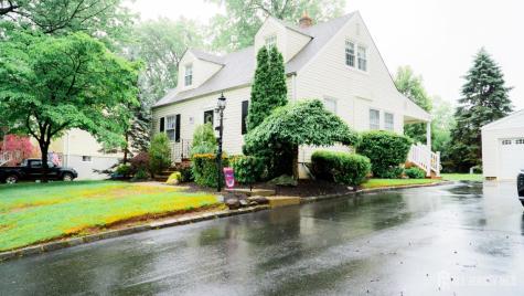 33 Lancaster Road Colonia NJ 07067