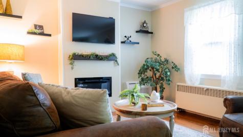 33 Lancaster Road Colonia NJ 07067