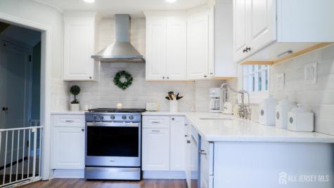 33 Lancaster Road Colonia NJ 07067