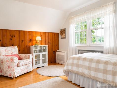33 Lancaster Road Colonia NJ 07067