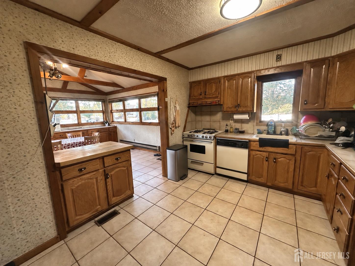 9 Barlow Road Edison NJ 08817