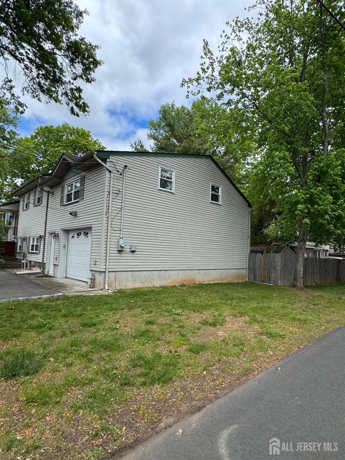 205 Fleet Avenue Edison NJ 08820