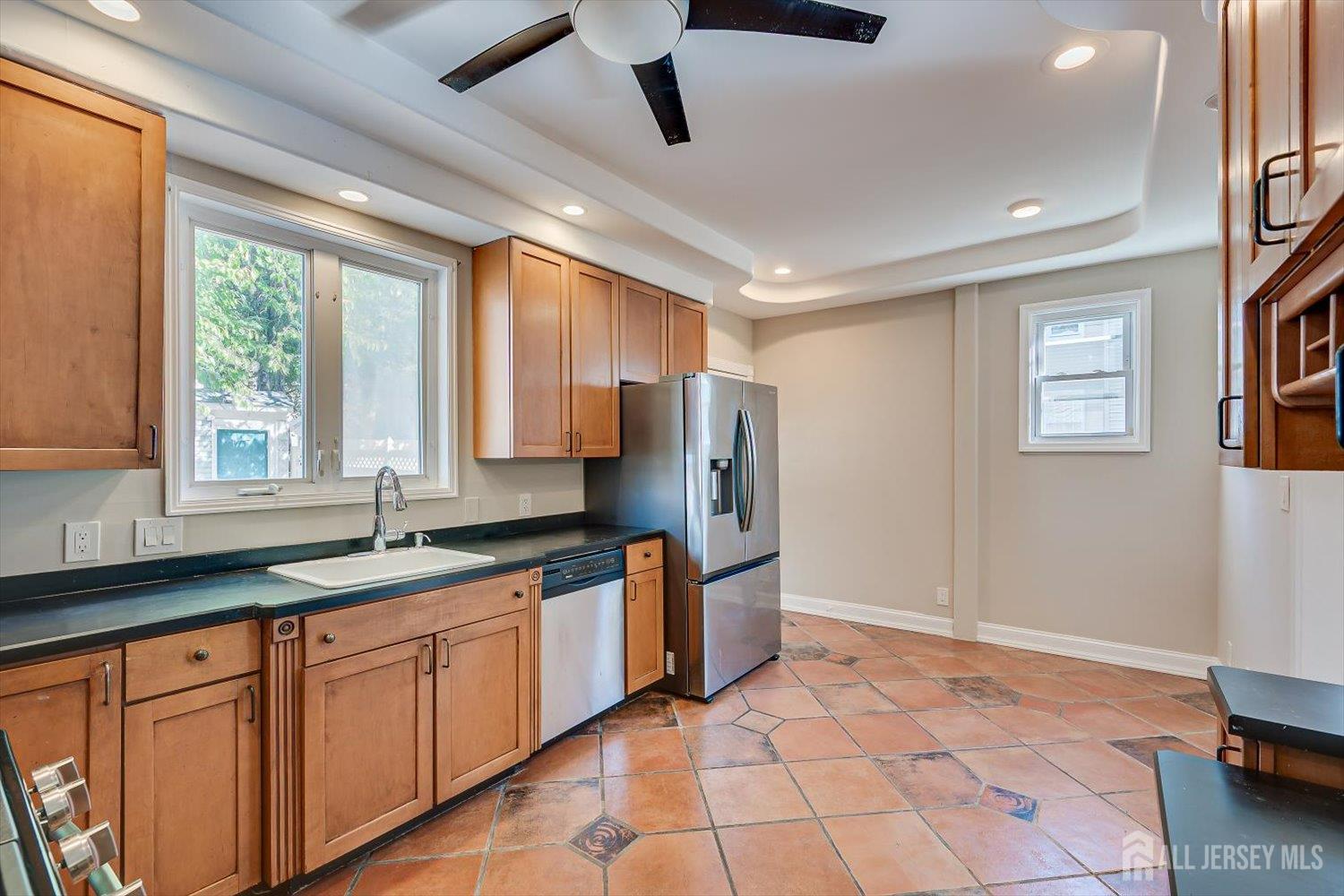 82 Lewis Street Perth Amboy NJ 08861