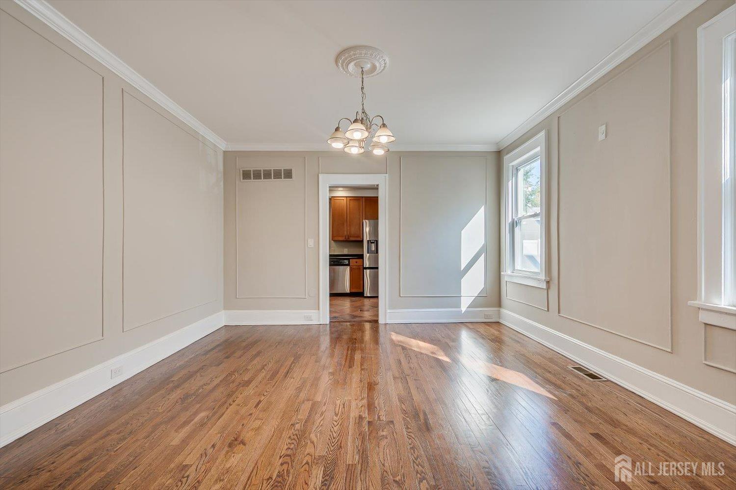 82 Lewis Street Perth Amboy NJ 08861