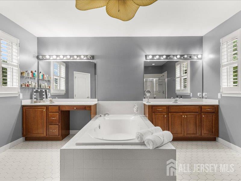 6 Huggins Lane Manalapan NJ 07726