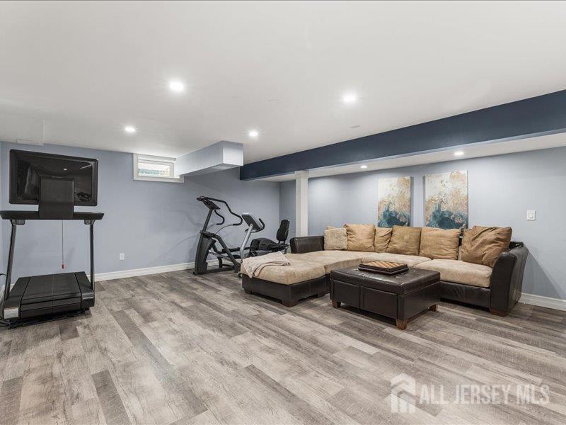 6 Huggins Lane Manalapan NJ 07726