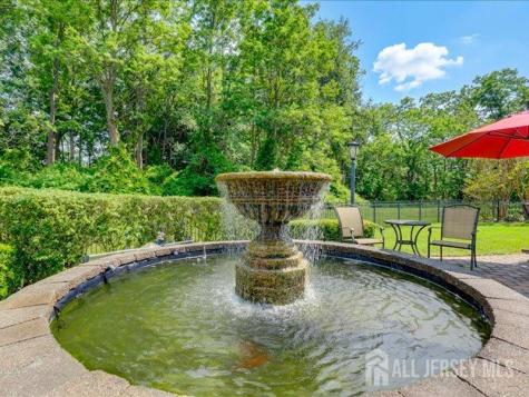 6 Huggins Lane Manalapan NJ 07726
