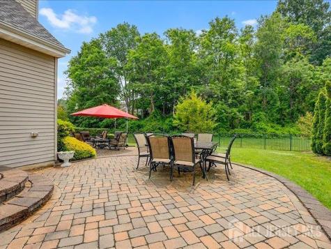 6 Huggins Lane Manalapan NJ 07726