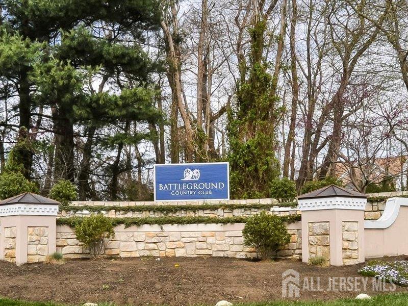 6 Huggins Lane Manalapan NJ 07726