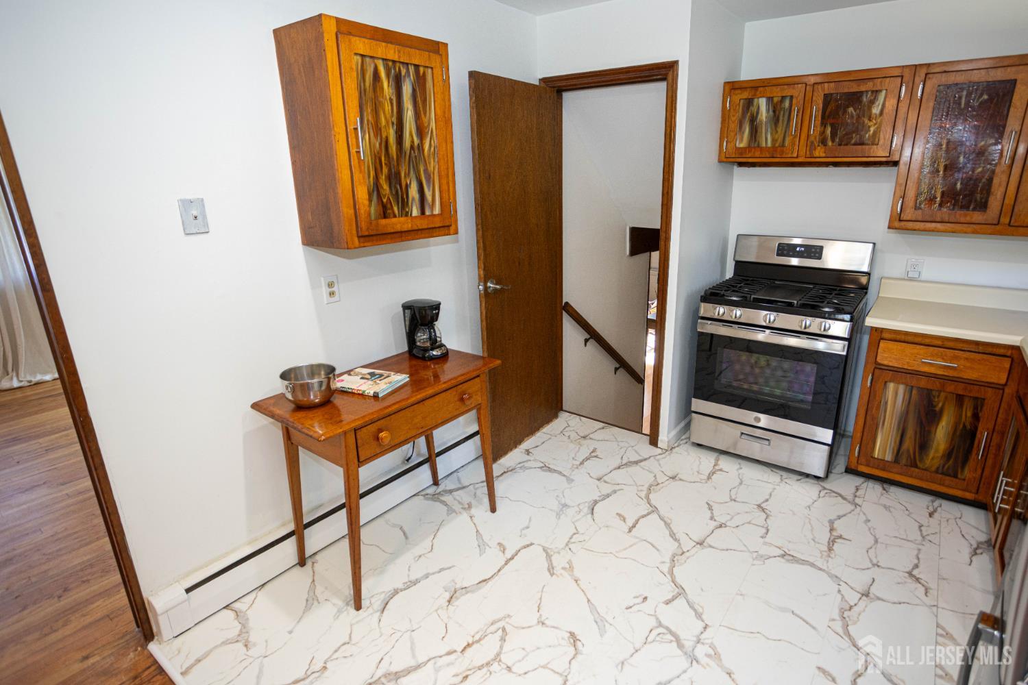 8 Stony Road Edison NJ 08817