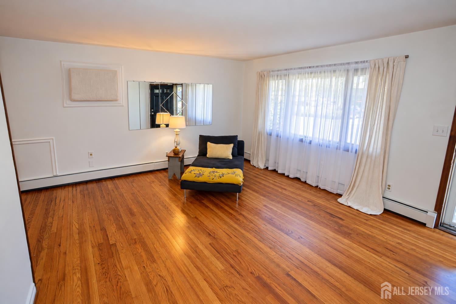 8 Stony Road Edison NJ 08817