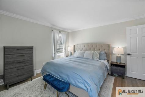 275 Alden Avenue Edison NJ 08820