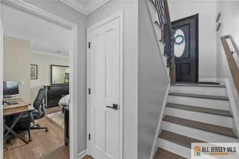 275 Alden Avenue Edison NJ 08820