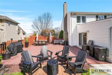 275 Alden Avenue Edison NJ 08820