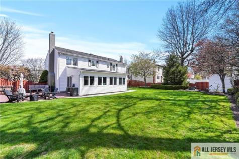 275 Alden Avenue Edison NJ 08820