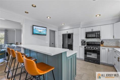 275 Alden Avenue Edison NJ 08820