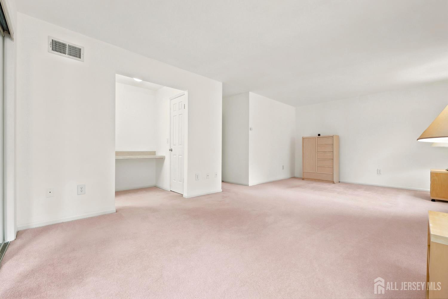 137 Redpine Loop Old Bridge NJ 08857