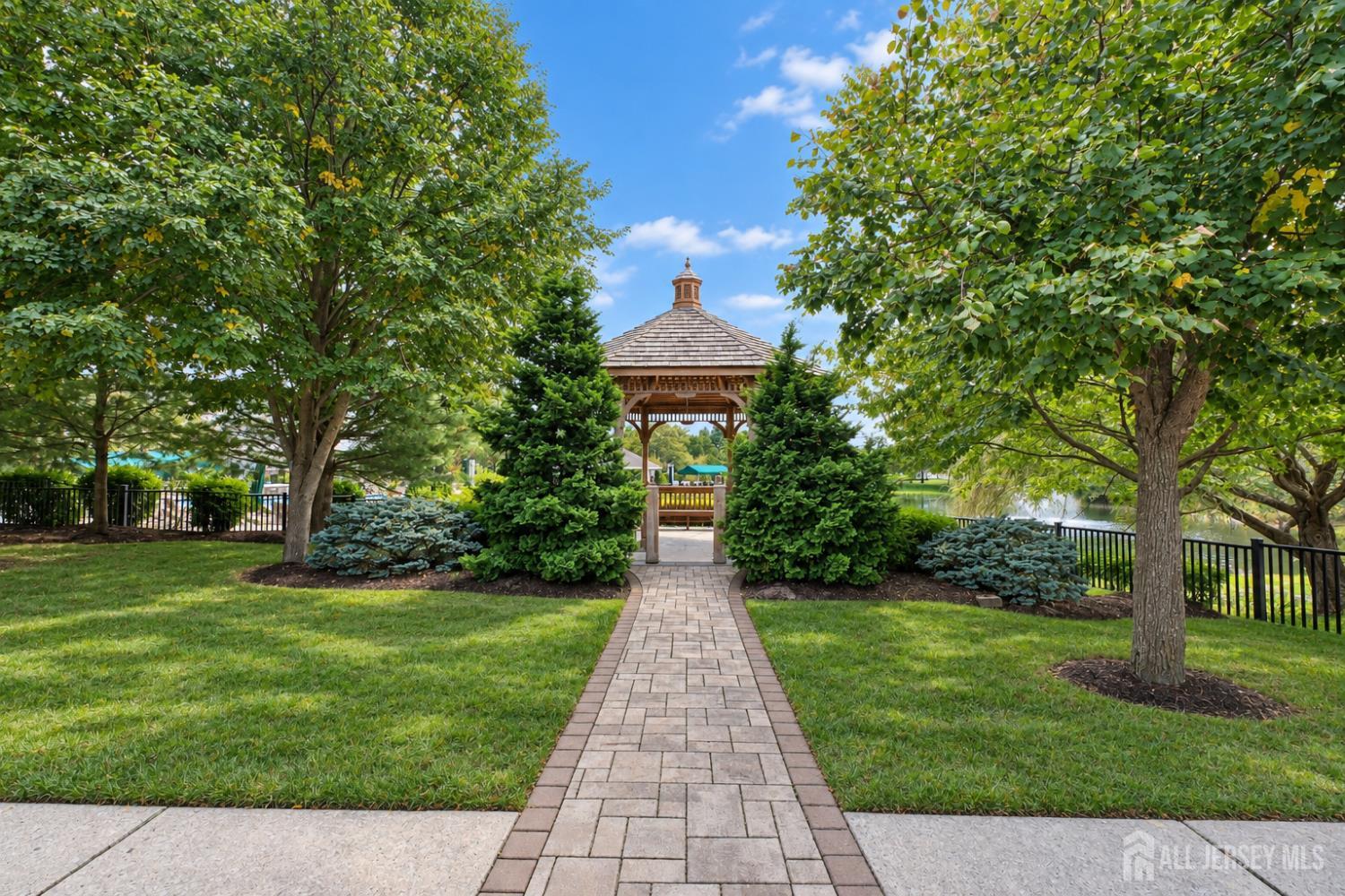14 Stamford Drive Jackson NJ 08527