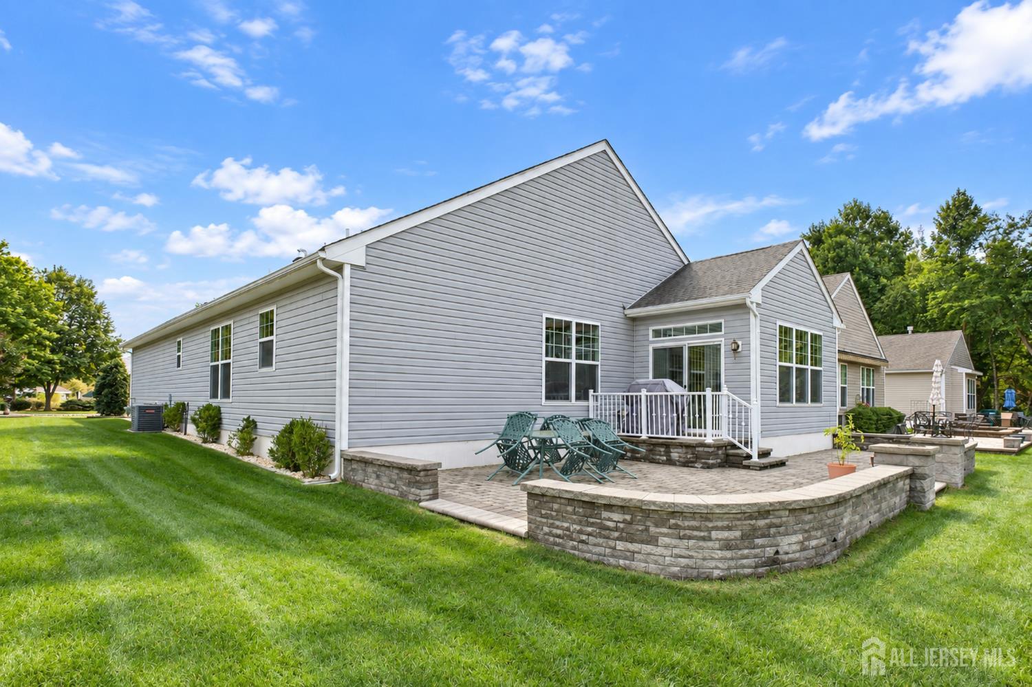 14 Stamford Drive Jackson NJ 08527