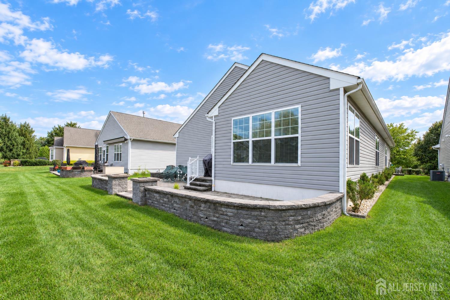 14 Stamford Drive Jackson NJ 08527