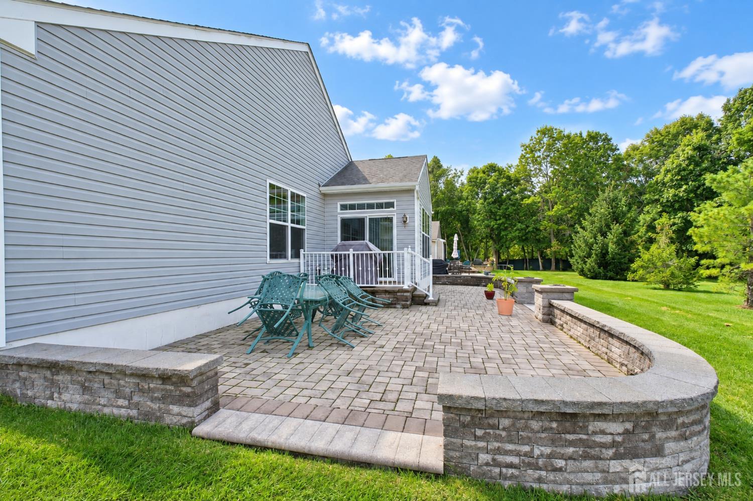 14 Stamford Drive Jackson NJ 08527