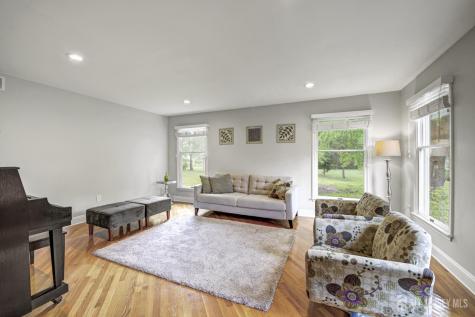 3 Monroe Court Plainsboro NJ 08536