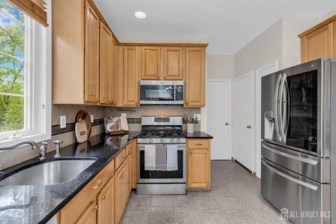 73 Stratton Road Old Bridge NJ 07747
