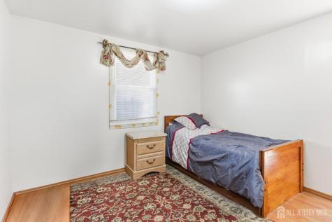 160 Stratton Street Piscataway NJ 08854