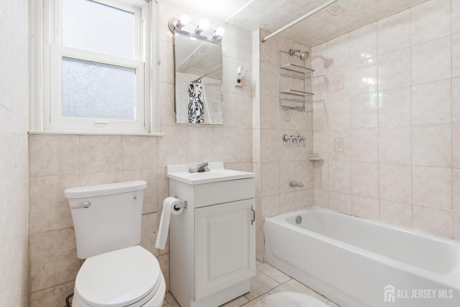 160 Stratton Street Piscataway NJ 08854
