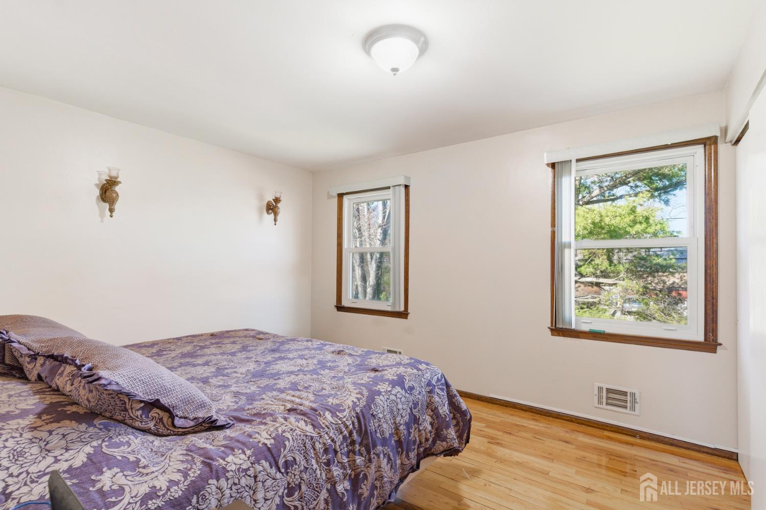 160 Stratton Street Piscataway NJ 08854