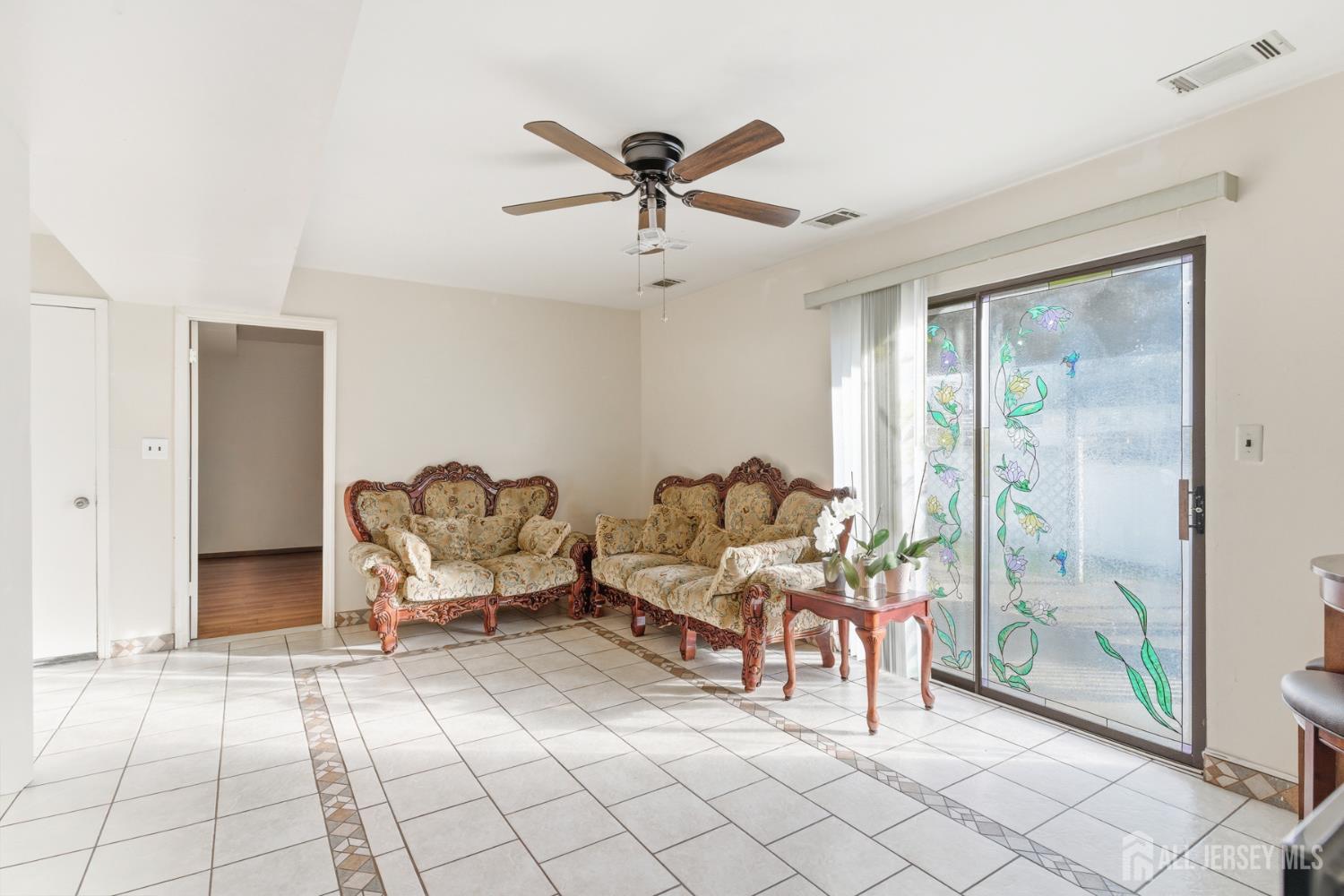 160 Stratton Street Piscataway NJ 08854