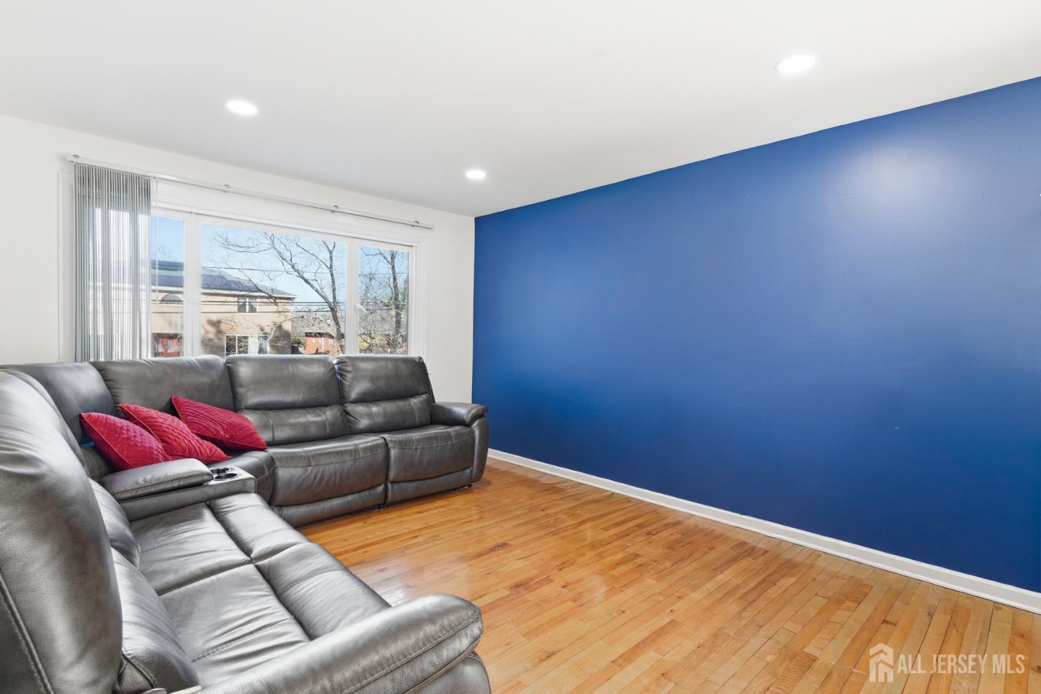160 Stratton Street Piscataway NJ 08854