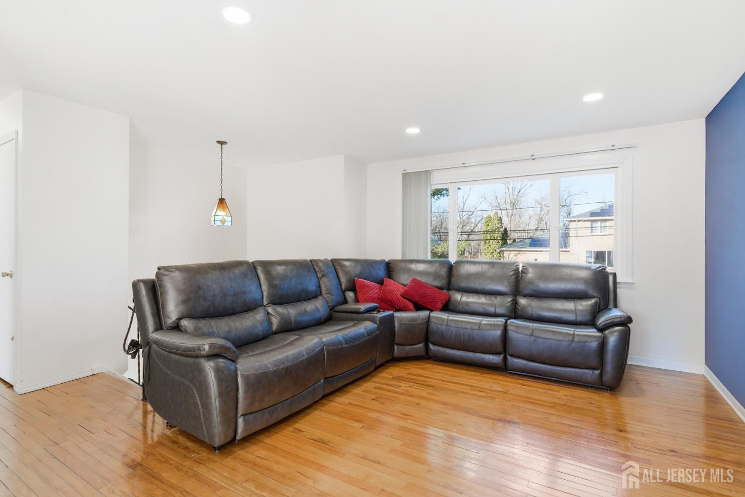 160 Stratton Street Piscataway NJ 08854