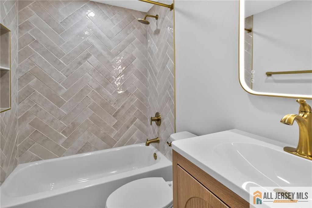 314 Hillside Drive Neptune Twp NJ 07753