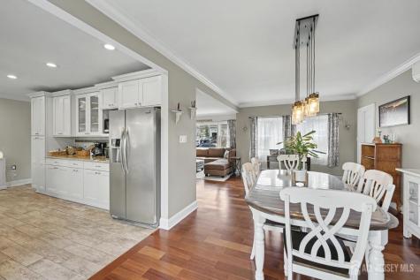 70 Oxford Road Colonia NJ 07067